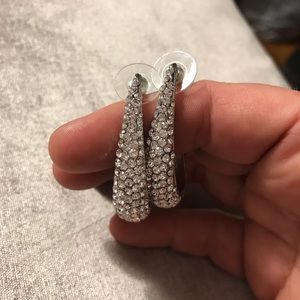 David Tutera Embellish Harper Earrings!